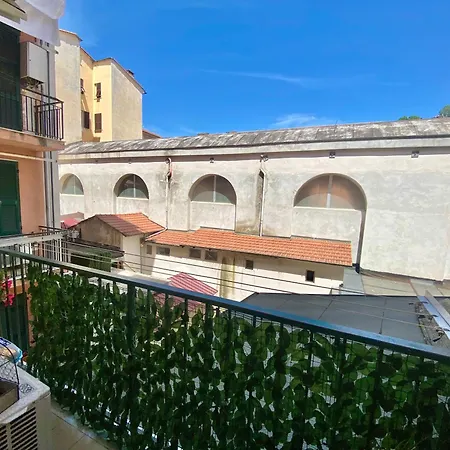 Апартаменты Center House 272